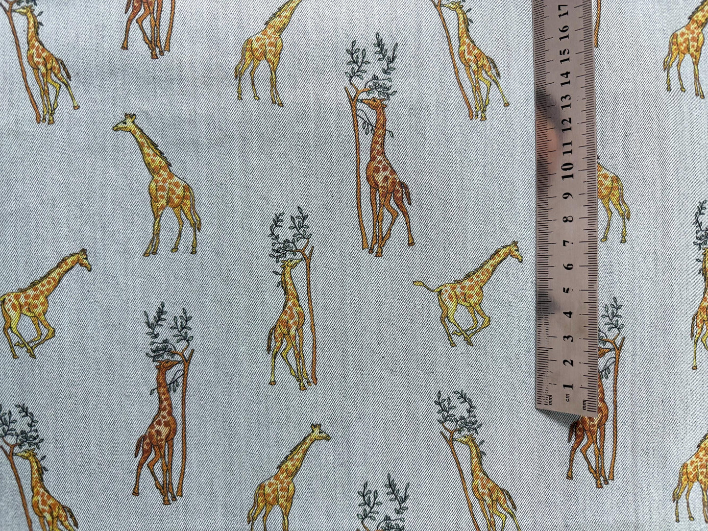 Zürafa Desenli Kumaş - Safari Hayvan Desenli | Muslin, Poplin, Keten, Saten, Kot, Gabardin, Döşemelik ve Ceket Dikimi İçin Su Geçirmez