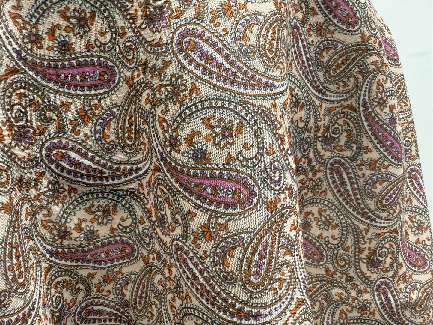 Pateh Desenli Baskılı Kumaş – Muslin, Poplin, Keten, Saten ve Kot Üzerine Özel Baskı – Dikiş ve Kendin Yap El Sanatları Kumaşı – Geleneksel Desen Vintage