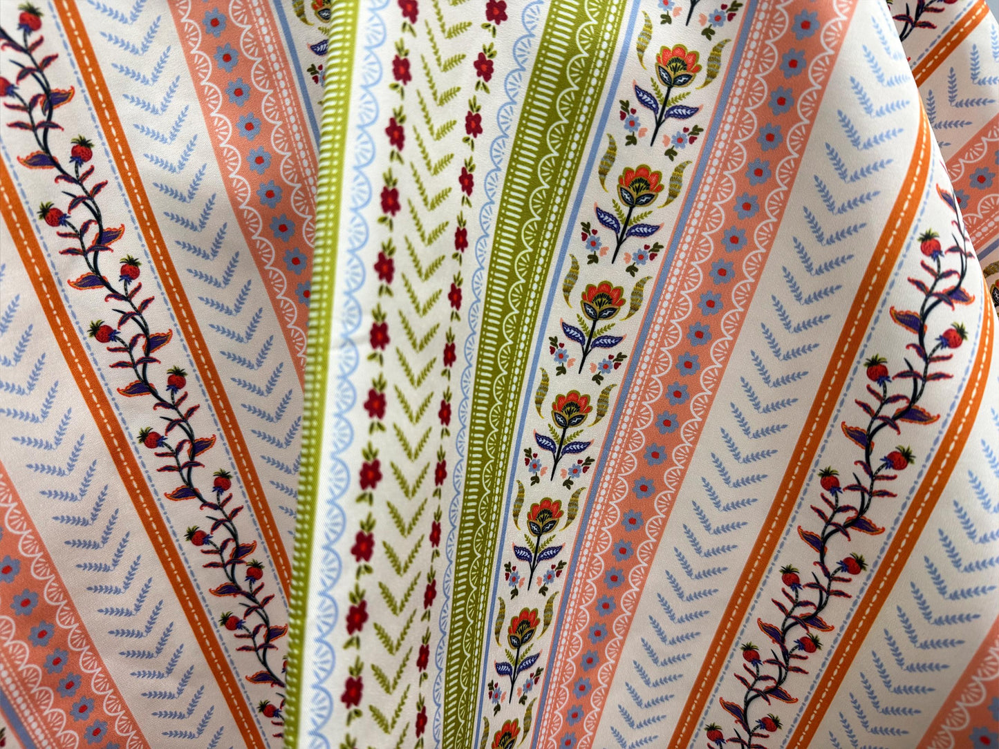 Boho Çiçekli Çizgili Kumaş - Müslin, Poplin, Keten, Saten, Denim, Gabardin ve Su Geçirmez Paraşüt Kumaş Üzerine Etnik Desen Baskılı