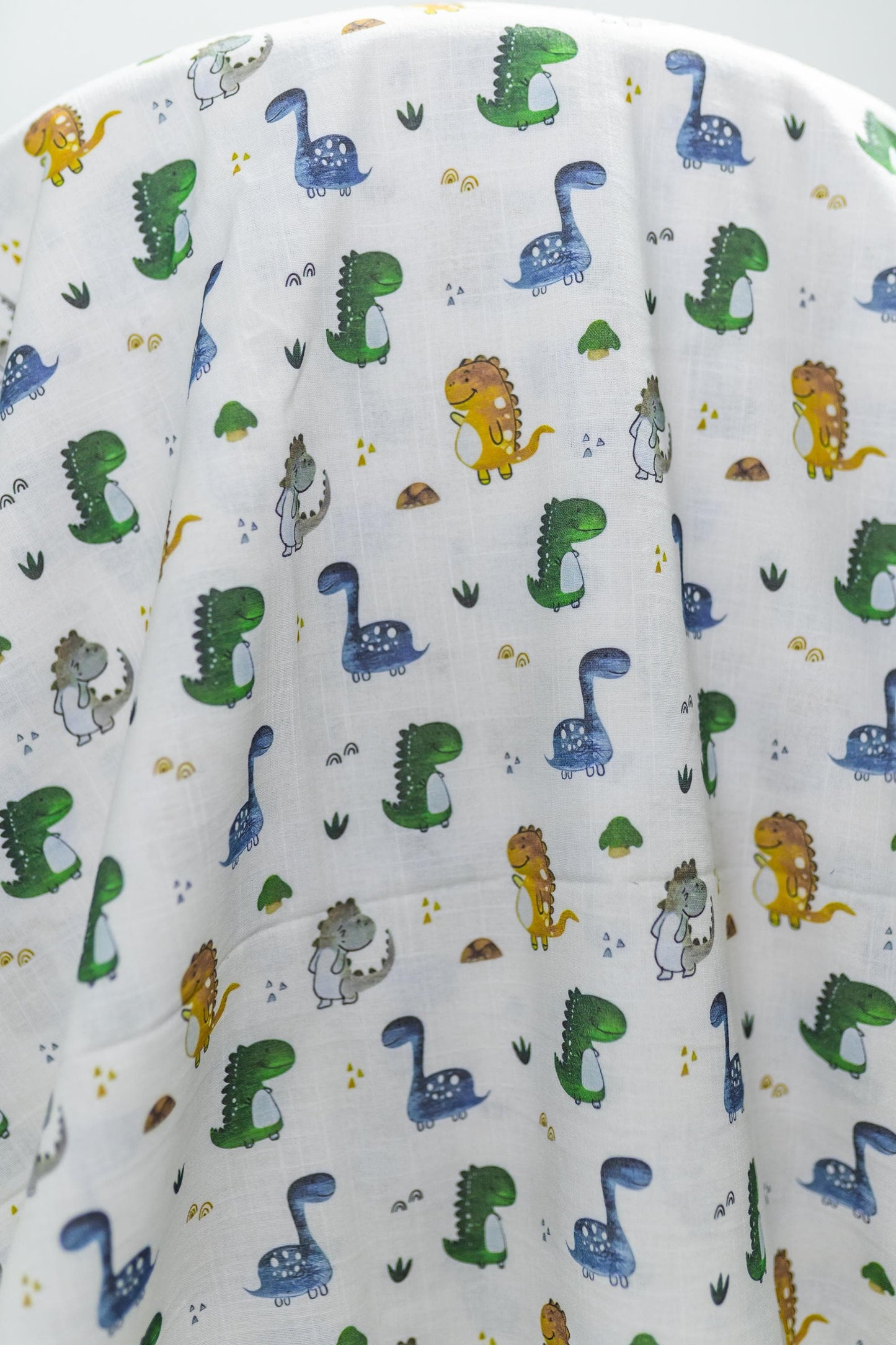 Renkli Dinozor Desenli Kumaş – Özel Baskılı – Muslin, Poplin, Keten, Saten, Kot, Gabardin, Su Geçirmez Kumaş – Patchwork, Yorgan