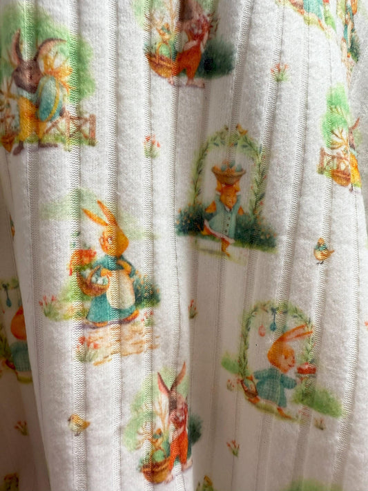 Tavşan ve Bitki Desenli Kumaş - Pamuk-Polyester Karışımı - El Sanatları, Terzilik ve Ev Dekorasyonu için Transfer Baskı Kumaş, 148 cm genişliğinde