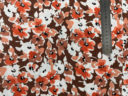 Yoryo Saten Kumaş – Yumuşak ve Zarif Polyester Saten – Paisley, Yılan Derisi Deseni, Şakayık, Dinamik İnsan, Çiçek Desenleri, 150 cm genişliğinde