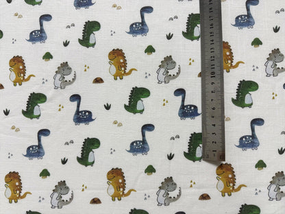 Renkli Dinozor Desenli Kumaş – Özel Baskılı – Muslin, Poplin, Keten, Saten, Kot, Gabardin, Su Geçirmez Kumaş – Patchwork, Yorgan