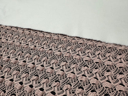 Vintage Tarzı Dantel Kumaş - Ajurlu Kroşe İşlemeli Dantel