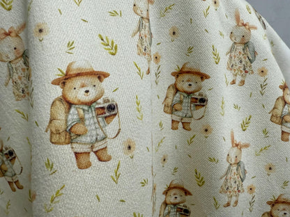 Ayı ve Tavşan Baskılı Kumaş - Sevimli Hayvanlar ve Bitkiler - Muslin, Poplin, Keten, Saten, Denim, Gabardin, Su Geçirmez Üzerine Özel Baskılı
