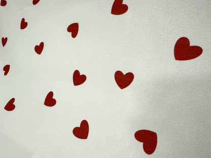 Tatlı Kalp Desenli Kumaş Çeşitli Yönlerde – Özel Baskılı – Muslin, Poplin, Keten, Saten, Kot, Gabardin, Su Geçirmez Kumaş