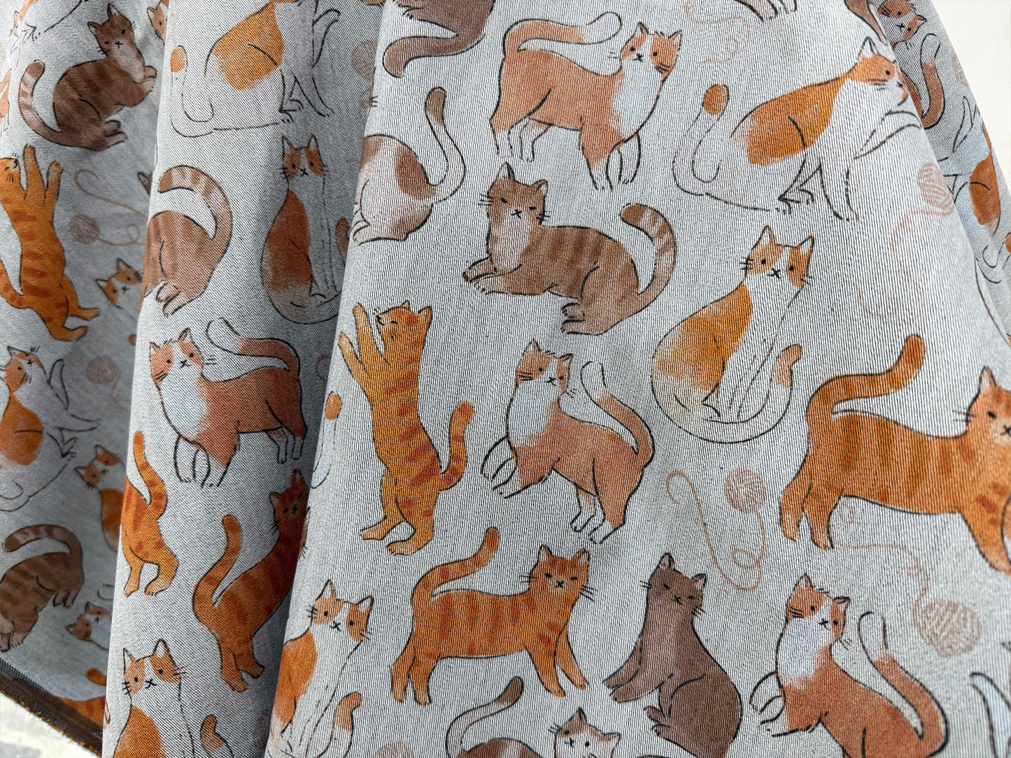 Kedi Baskılı Kumaş – Kendin Yap, Döşeme ve Giyim için Muslin, Poplin, Keten, Saten ve Kot Kumaşlara Özel Baskı