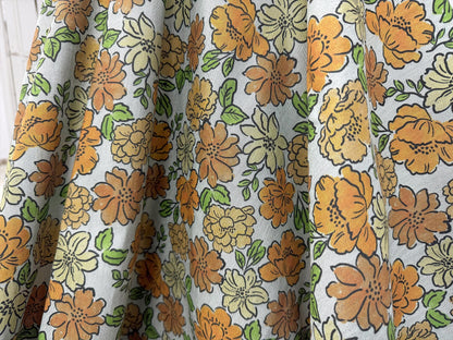Çiçekli Kumaş – Kendin Yap, Döşemelik ve Giyim için Muslin, Poplin, Keten, Saten ve Kot Kumaşlara Özel Baskı – Sketch Çiçek Desenli