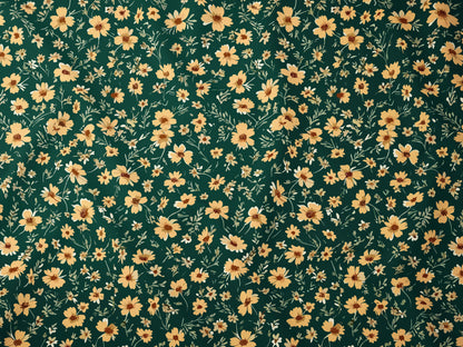 Yeşil Zemin Üzerine Sarı Çiçek Desenli Kumaş