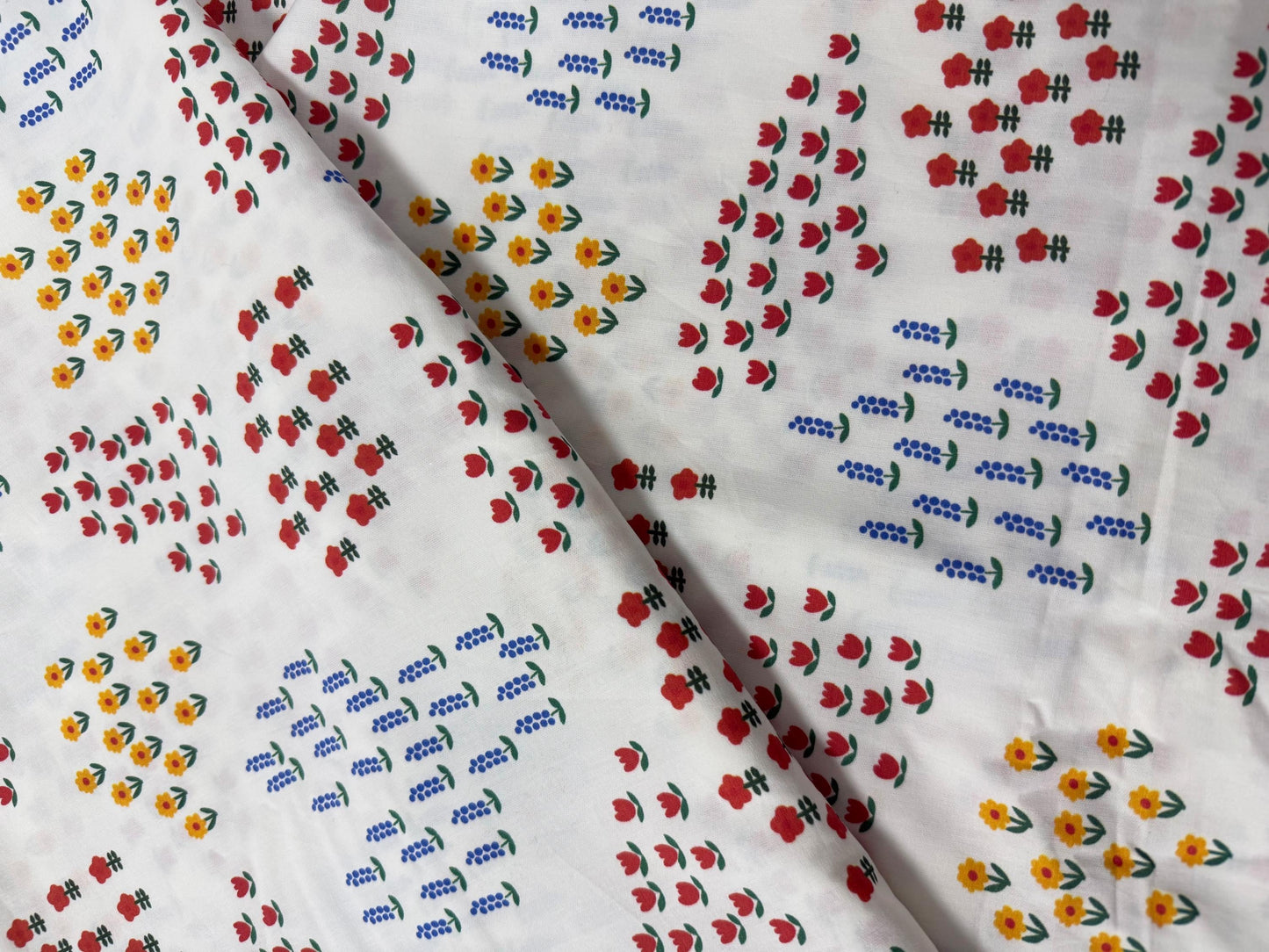 Renkli Desen Kumaş - Araba, Kalp, Balık, Kaykay, Çiçek Desenleri - Müslin, Poplin, Keten, Saten, Denim, Gabardin, Su Geçirmez Kumaş