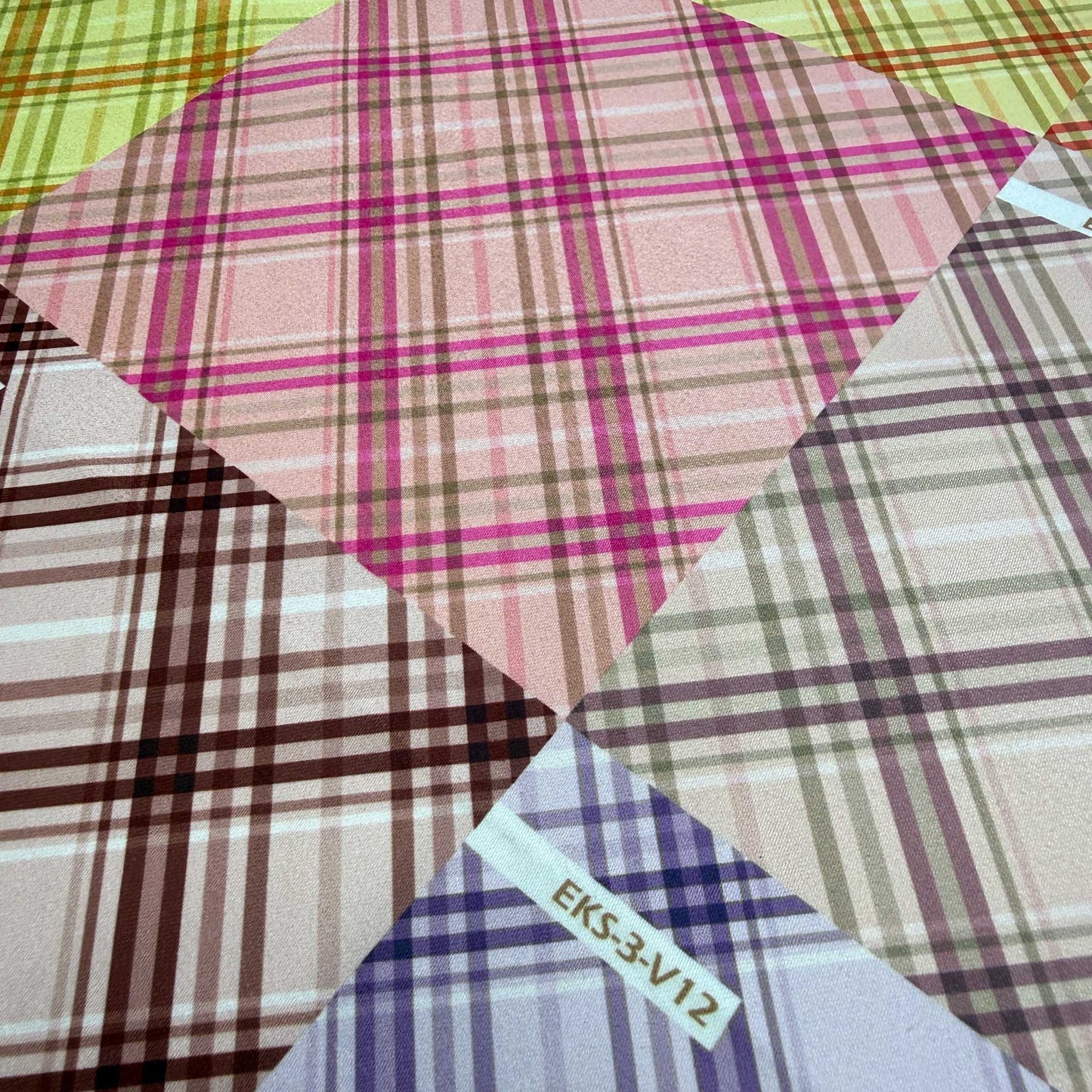 Klasik Ekose Desenli Kumaş