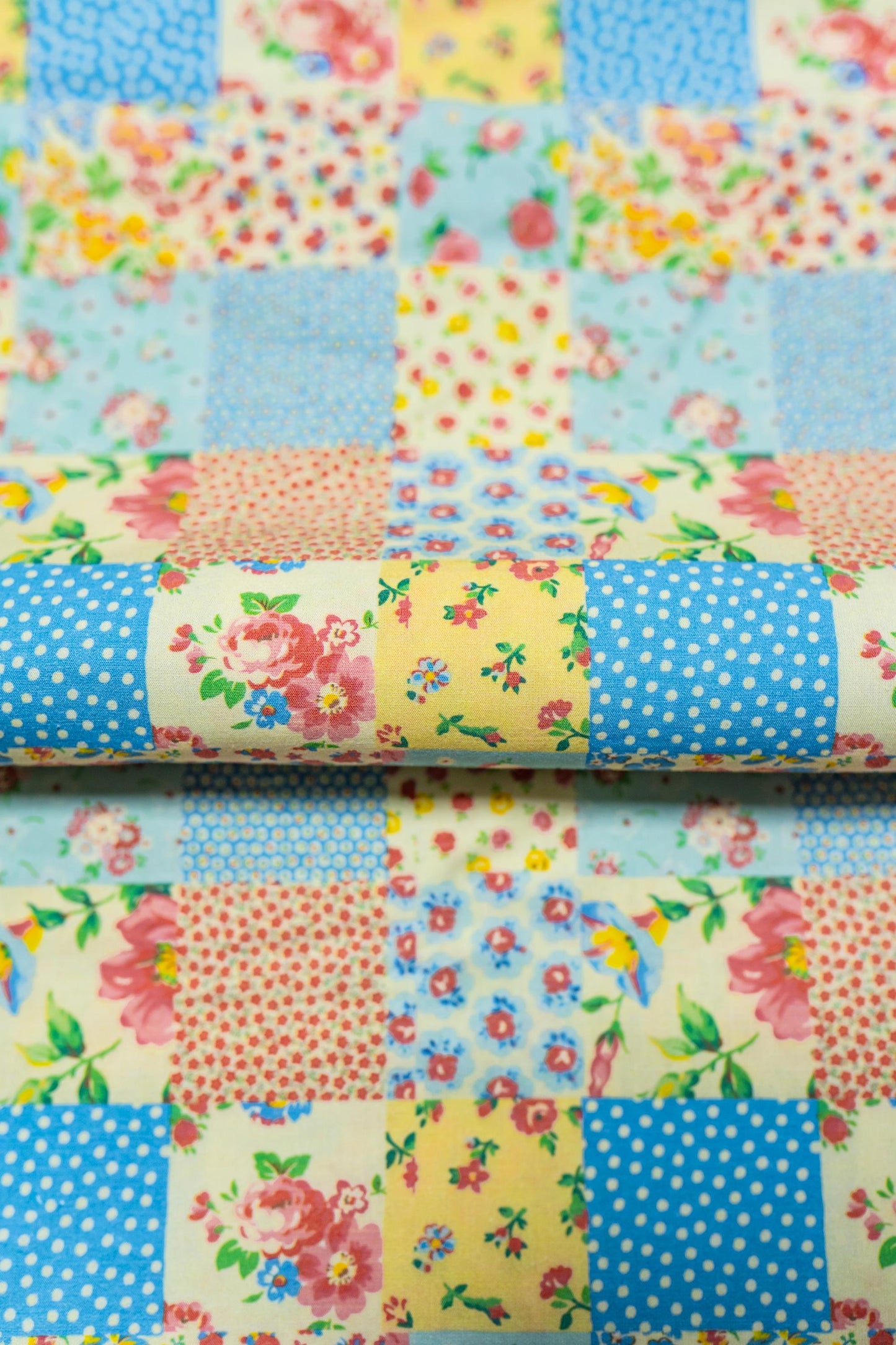 Kırkyama (Patchwork) Çiçekli Poplin Kumaş, Baskılı Poplin Kumaş, Poplin Kumaş, El Sanatları için Kumaş, Ev Dekorasyonu Kumaş, Eşsiz Dikiş Kumaşı, 148 cm