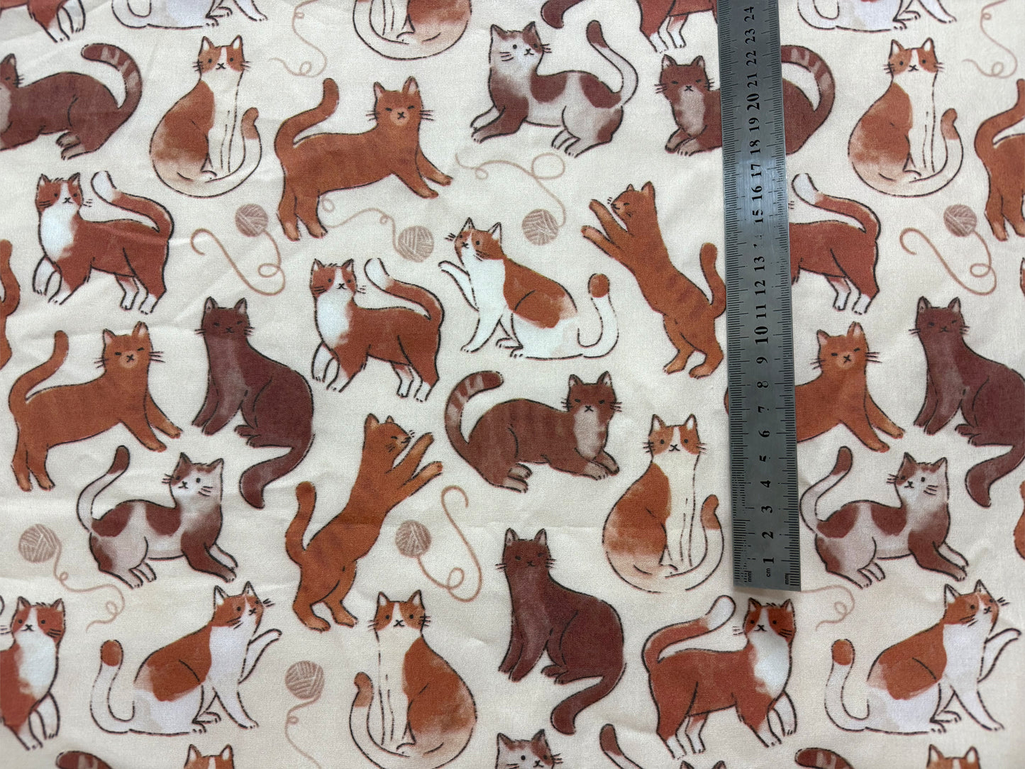 Kedi Baskılı Kumaş – Kendin Yap, Döşeme ve Giyim için Muslin, Poplin, Keten, Saten ve Kot Kumaşlara Özel Baskı